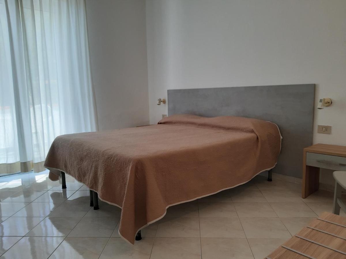 לינה וארוחת בוקר Forio di Ischia Cocos Park Ischia מראה חיצוני תמונה